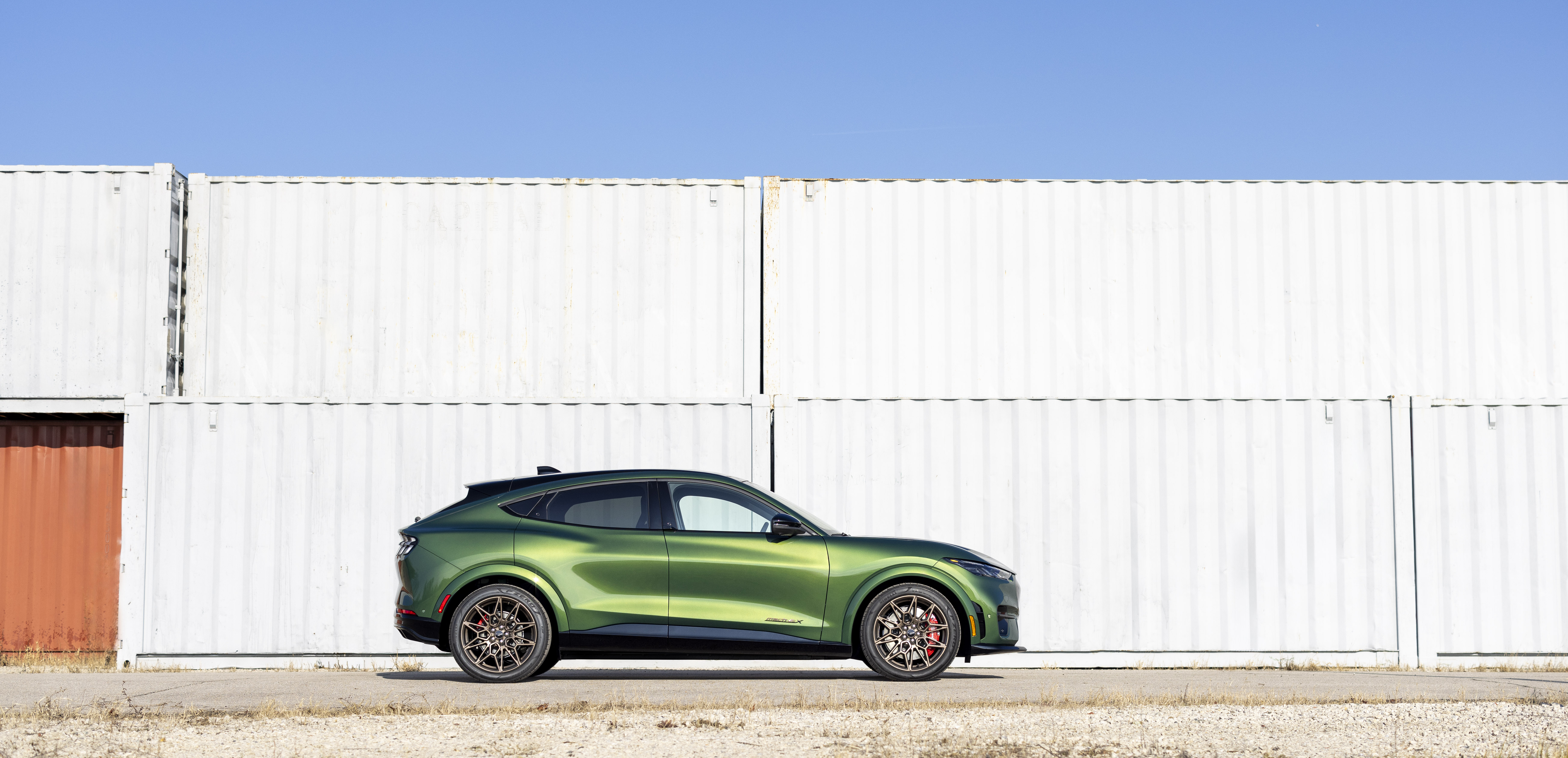 Preproduction model shown with optional equipment. Available Spring 2024.